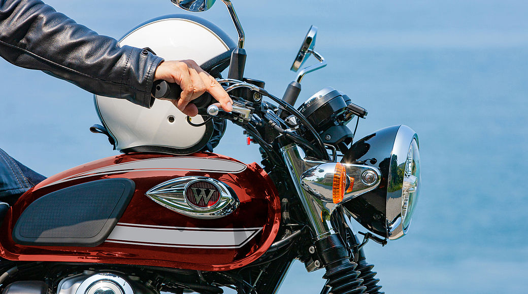 Jak správně vybrat helmu na motocykl? Nepodceňte důležité detaily, především kvalitu materiálu