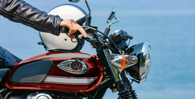 Jak správně vybrat helmu na motocykl? Nepodceňte důležité detaily, především kvalitu materiálu