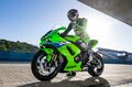 Motocykl Kawasaki Ninja ZX-10R zelená / 2027