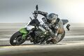 Motocykl Kawasaki Z900 bílá / 2027