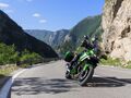 Motocykl Kawasaki Versys 900 SE zelený / 2027