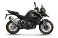 Motocykl QJMOTOR SRT 900SX - černá - SADA KUFRŮ K MOTOCYKLU ZDARMA Motocykl QJMOTOR SRT 900SX - černá - SADA KUFRŮ K MOTOCYKLU ZDARMA