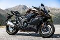 Motocykl Kawasaki Ninja 1100SX zlato-černá / 2026