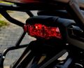 Motocykl QJMOTOR SRT 600SX - šedá s červeným pruhem - sada kufrů zdarma