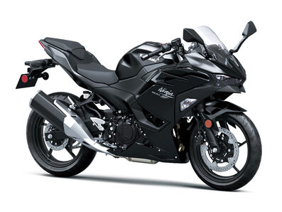 Motocykl Kawasaki Ninja 500 černá / 2027