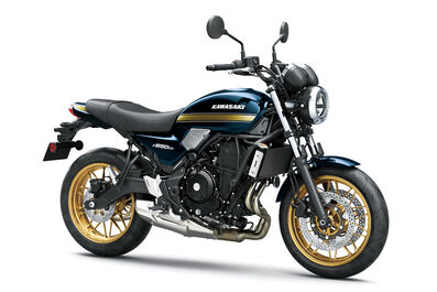 Motocykl Kawasaki Z650RS modrá / 2026 !!! NYNÍ S BOČNÍMI BRAŠNAMI ZDARMA !!!