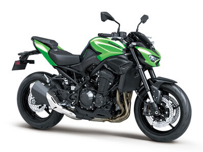 Motocykl Kawasaki Z900 zelená / 2026