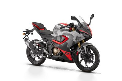 Motocykl QJMOTOR SRK 125 R - šedá