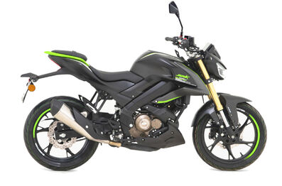 Motocykl QJMOTOR SRK 125 S - černá Motocykl QJMOTOR SRK 125 S - černá