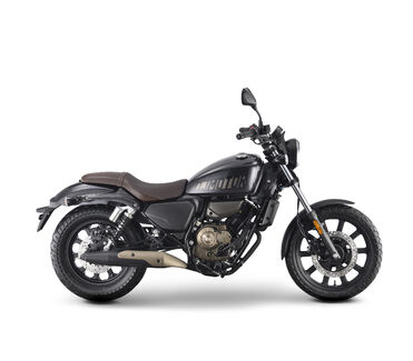 Motocykl QJMOTOR SRV 125 - černá Motocykl QJMOTOR SRV 125 - černá