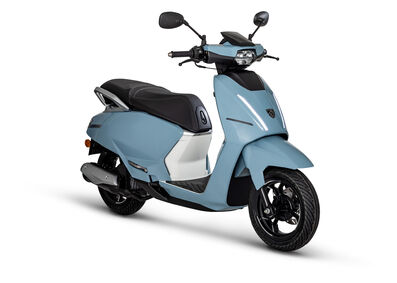 Peugeot Django EVO 125i  Allure - Rocky Blue + HELMA ZDARMA Peugeot Django EVO 125i  Allure - Rocky Blue + HELMA ZDARMA