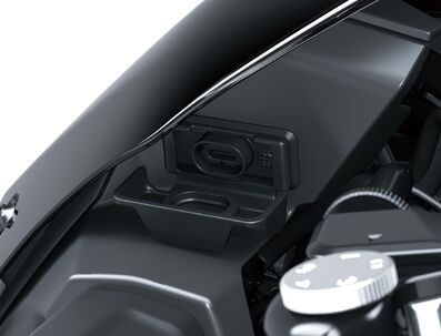 USB-C zásuvka Z900 25-