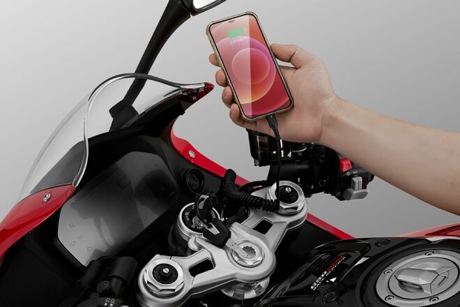 Motocykl QJMOTOR SRK 800 RR - červená Motocykl QJMOTOR SRK 800 RR - červená