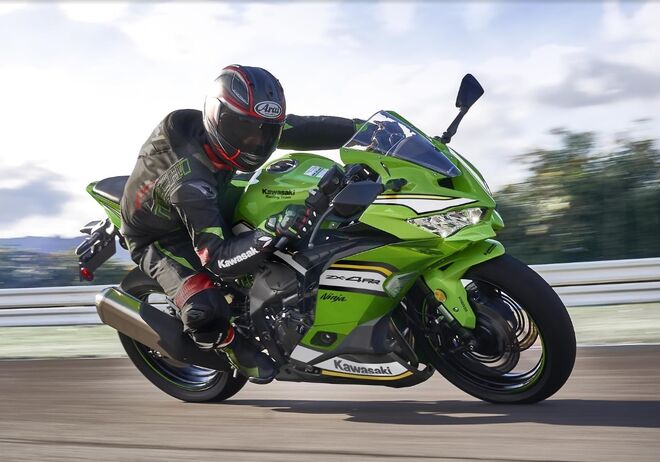 Motocykl Kawasaki Ninja ZX-4RR zelená / 2025 Motocykl Kawasaki Ninja ZX-4RR zelená / 2025