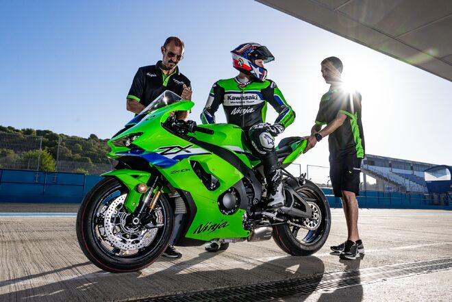Motocykl Kawasaki Ninja ZX-10R zelená / 2027