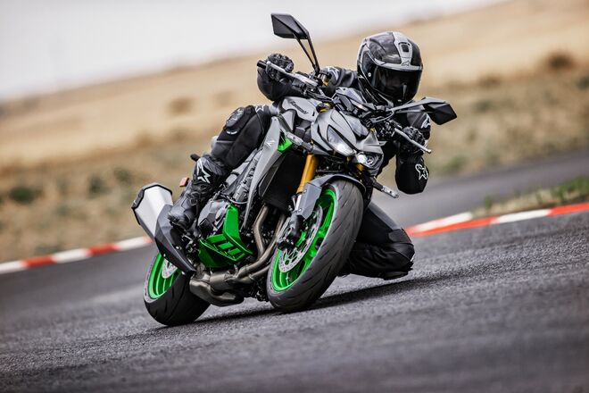 Motocykl Kawasaki Z1100 SE šedá / 2027