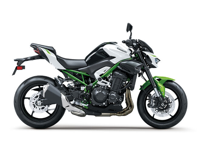 Motocykl Kawasaki Z900 bílá / 2027