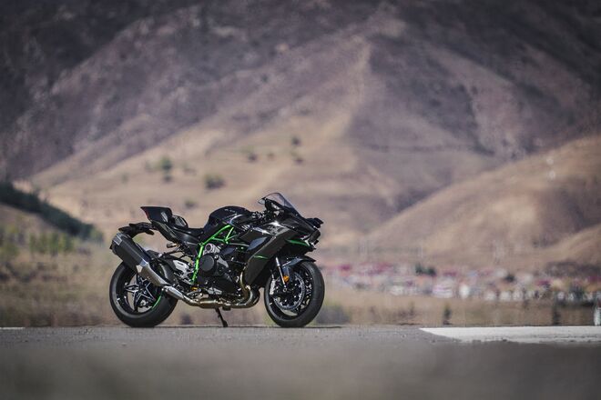 Motocykl Kawasaki Ninja H2 Carbon / 2027