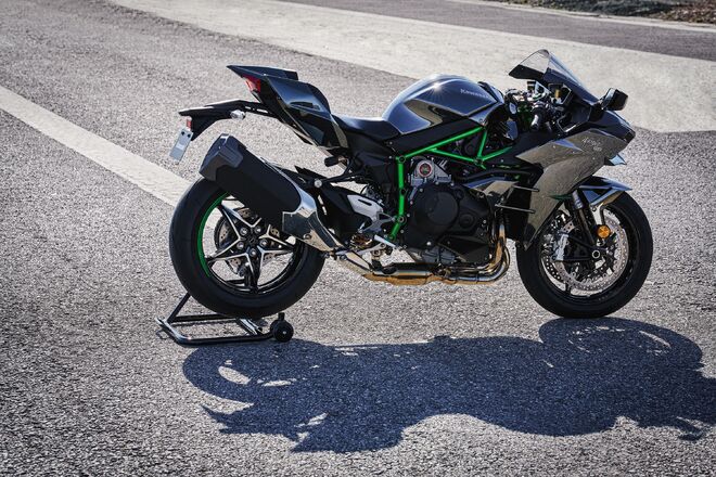 Motocykl Kawasaki Ninja H2 Carbon / 2027