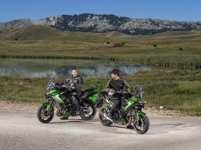 Motocykl Kawasaki Versys 900 SE zelený / 2027