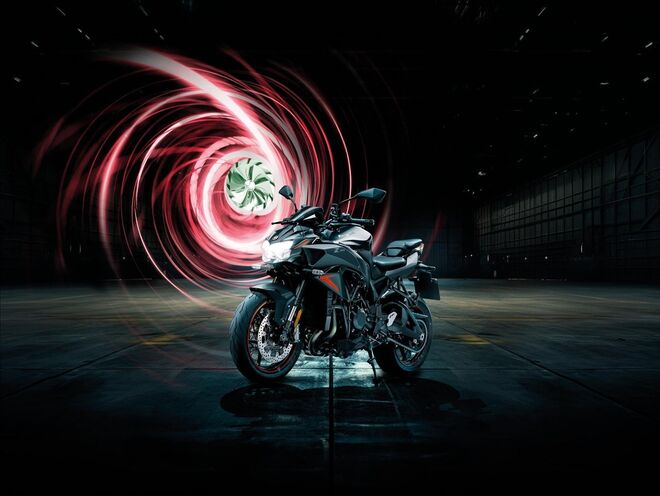 Motocykl Kawasaki Z H2 černá / 2024