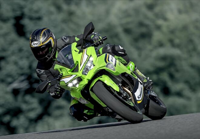 Motocykl Kawasaki Ninja ZX-4RR zelená / 2025 Motocykl Kawasaki Ninja ZX-4RR zelená / 2025