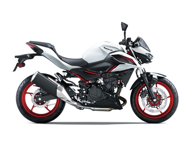 Motocykl Kawasaki Z500 SE bílá / 2026