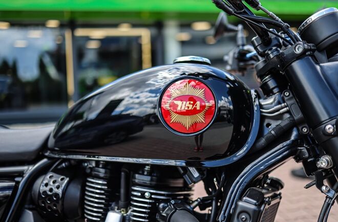 Motocykl BSA Gold Star 650 - Shadow Black