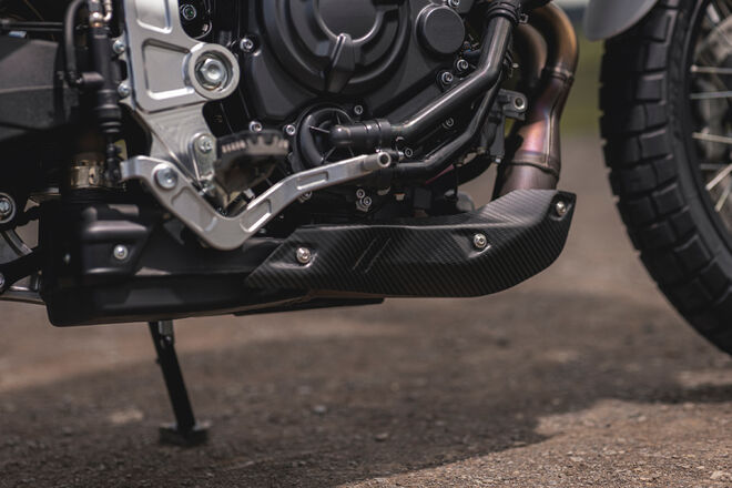 Motocykl Fantic Caballero 700 Scrambler - červená / 2025