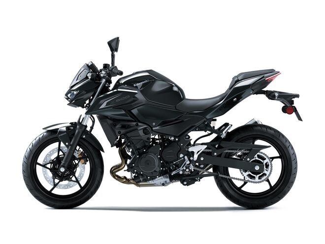 Motocykl Kawasaki Z500 černá / 2026