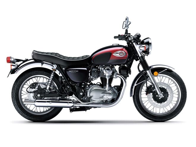 Motocykl Kawasaki W800 červená / 2024