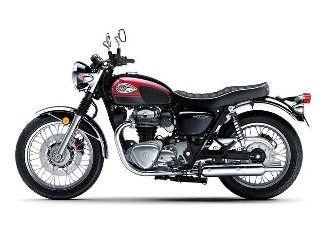 Motocykl Kawasaki W800 červená / 2024