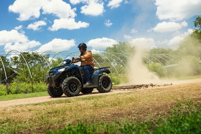 Čtyřkolka Kawasaki Brute Force 450 T-CAT modrá 2025 Čtyřkolka Kawasaki Brute Force 450 T-CAT modrá 2025