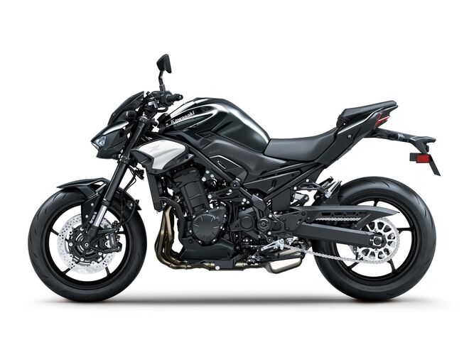 Motocykl Kawasaki Z900 černá / 2025 Motocykl Kawasaki Z900 černá / 2025