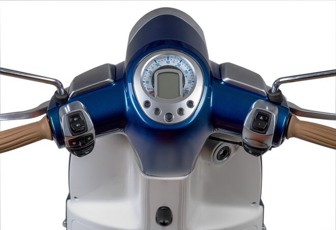 Skútr Peugeot Django 125i Standard - Deep Ocean Blue Skútr Peugeot Django 125i Standard - Deep Ocean Blue