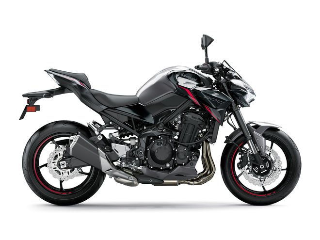 Motocykl Kawasaki Z900 70/35 kW černá / 2023
