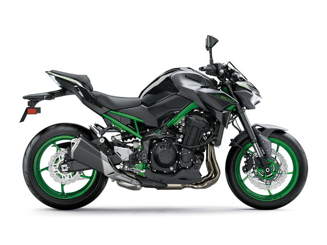 Motocykl Kawasaki Z900 70/35 kW šedá / 2023