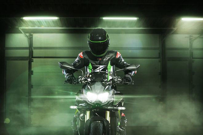 Motocykl Kawasaki Z H2 SE šedá / 2023