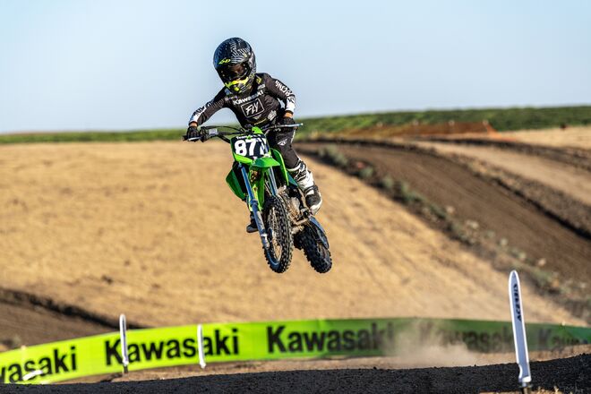 Motocykl Kawasaki KX65 zelená / 2024