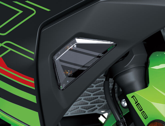 Motocykl Kawasaki Ninja 500 SE zelená / 2024