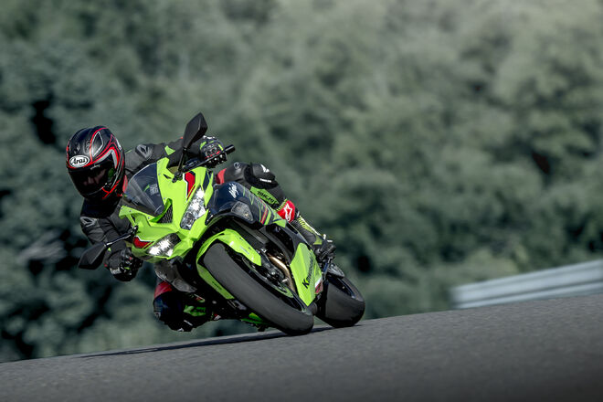 Motocykl Kawasaki Ninja ZX-4RR zelená / 2024