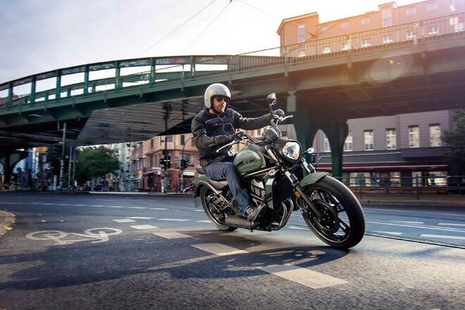 Motocykl Kawasaki Vulcan S zelený / 2024 - AKCE SADA PŘÍSLUŠENSTVÍ ZA 14.000,- Kč