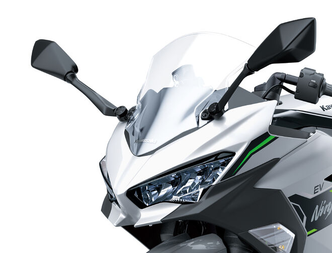 Motocykl Kawasaki Ninja e-1 stříbrná / 2024