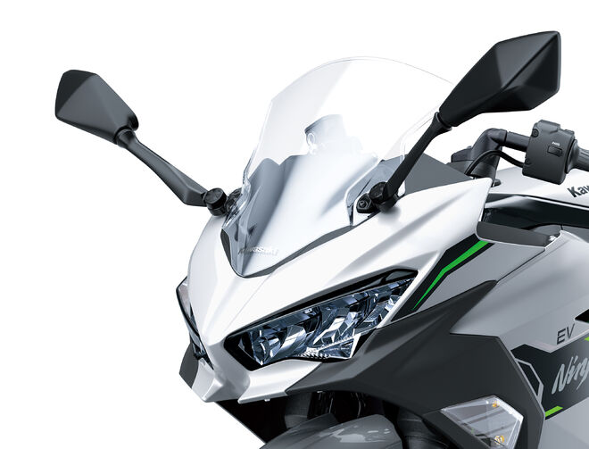 Motocykl Kawasaki Ninja e-1 stříbrná / 2024 Motocykl Kawasaki Ninja e-1 stříbrná / 2024
