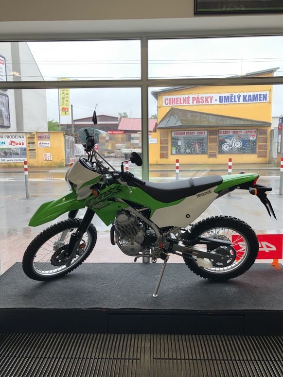 Motocykl Kawasaki KLX230 SE / zelená / 2020