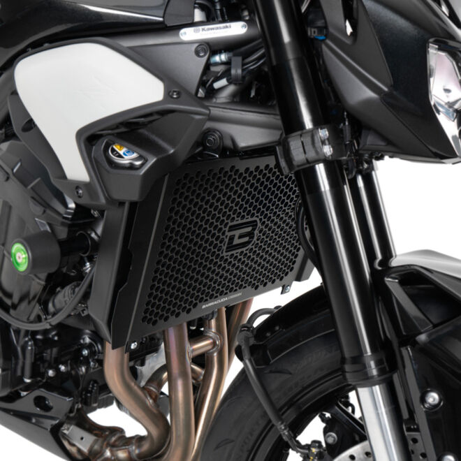 Kryt chladiče Barracuda - Kawasaki Z900 (25)