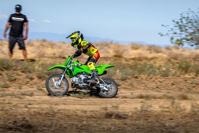 Motocykl Kawasaki KLX110R zelená / 2026