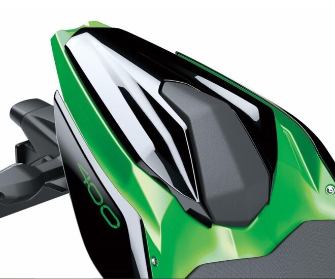 Kryt sedadla spolujezdce pro Z400