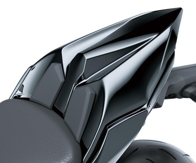 Kryt sedadla spolujezdce pro Z650 / Ninja 650