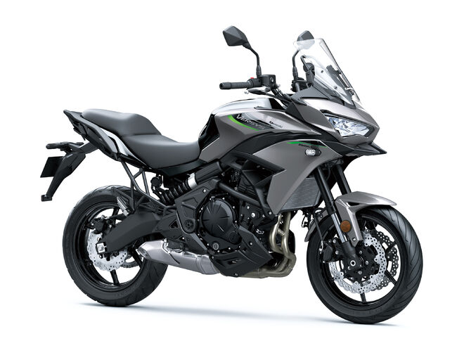 Motocykl Kawasaki Versys 650 šedý / 2026